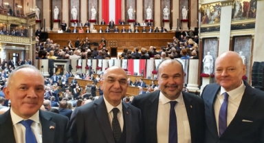 Avusturya Cumhurbaşkanı Alexander Van der Bellen yemin etti