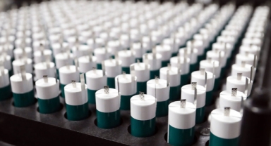 AVRUPA’NIN İLK SİLİNDİRİK LİTYUM İYON PİL TESİSİ