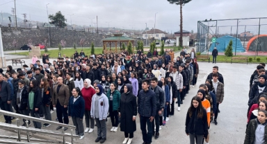 49 gün sonra öğrenciler için ders zili yeniden çaldı