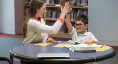 Viyana'da 13.000'e yakın çocuk ve gence ücretsiz eğitim desteği