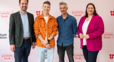 Viyana'da şiddeti önleme projesi: Öğretmen ve öğrencilere eğitim